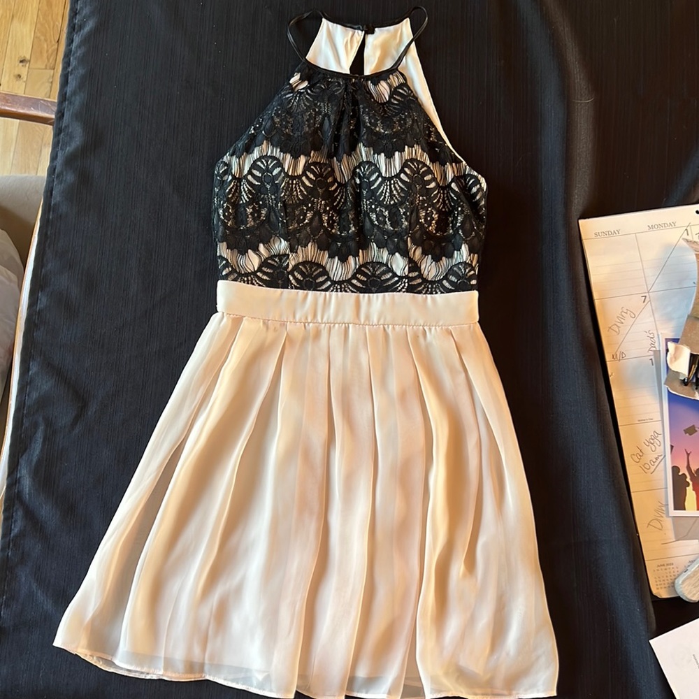 Blank and beige high neck mini dress
